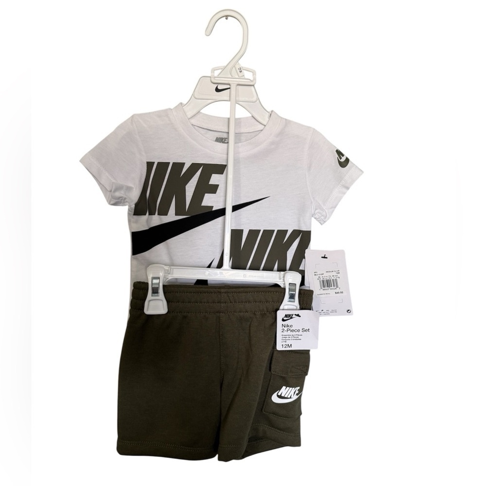 NWT Nike Medium Olive 2-Piece Set 12M Baby Boy Matching Sets